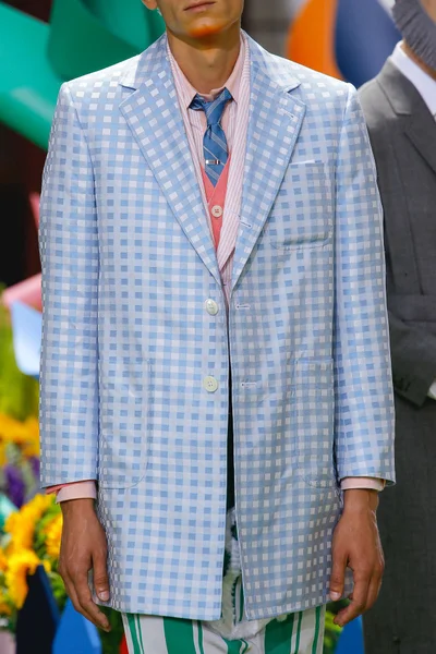 Look 194